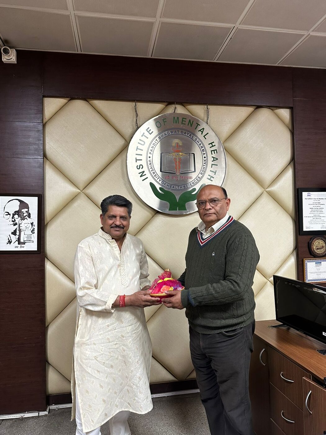Acharya Rajeev at the Institute of Mental Health